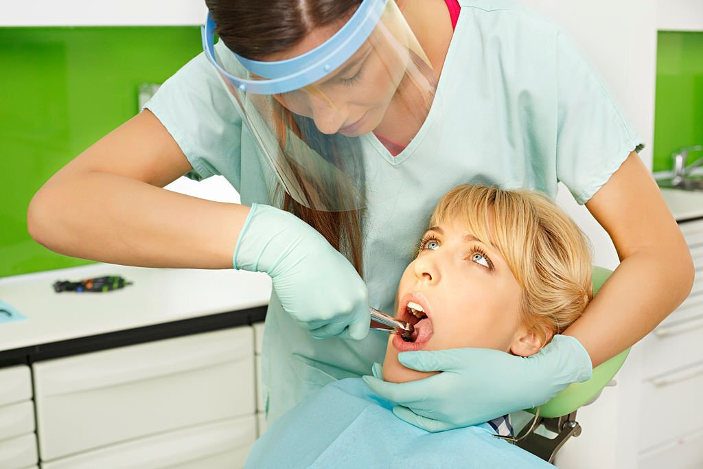 What Occurs During A Tooth Extraction Procedure 