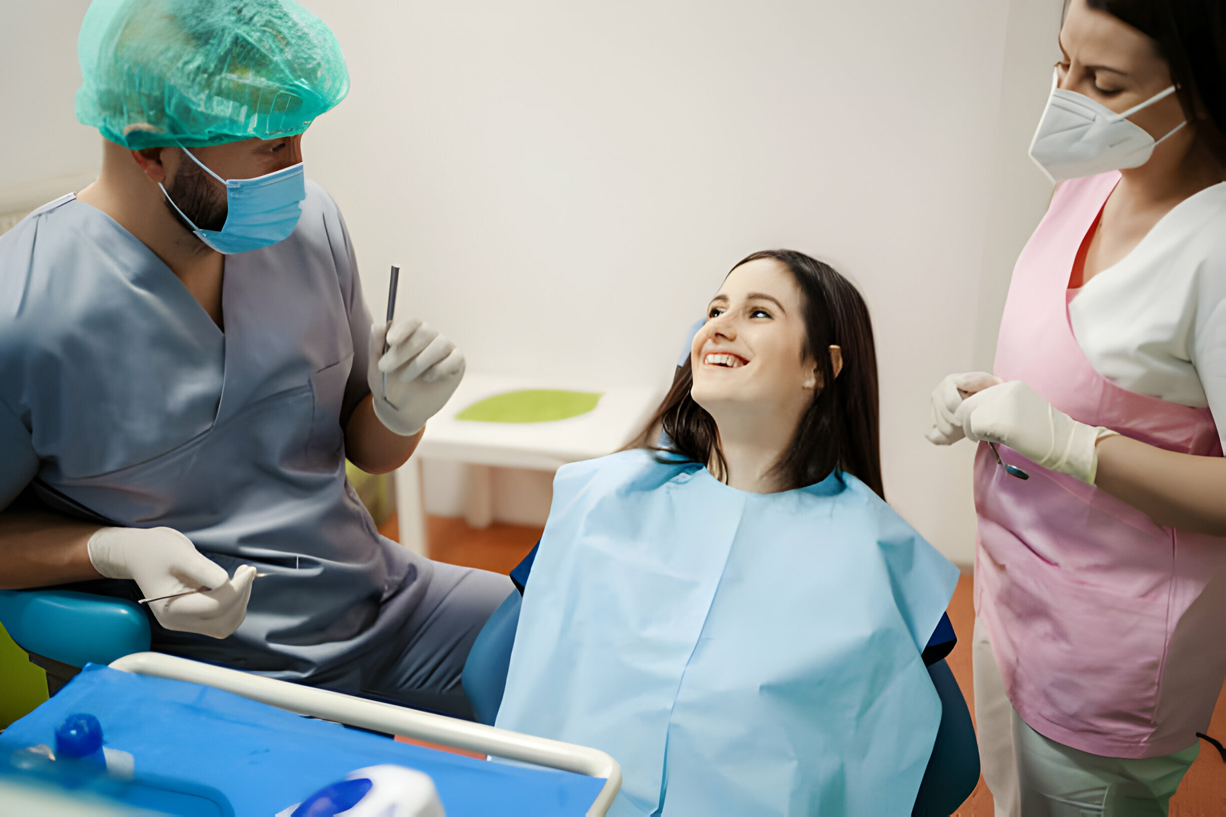 Dental Bonding vs. Veneers: Choosing Your Smile Upgrade_3